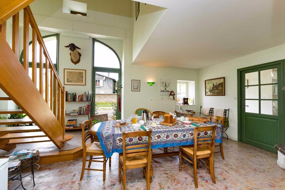 Jolie Vache Deguisee En Fleurs, Chambre D'Hote A Soulosse Quarto foto